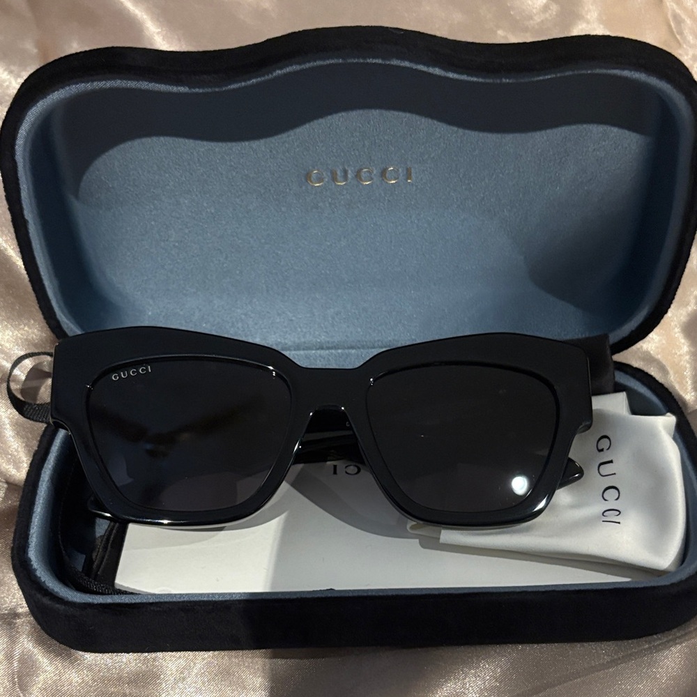 Gucci Women's Black Designer Sunglasses